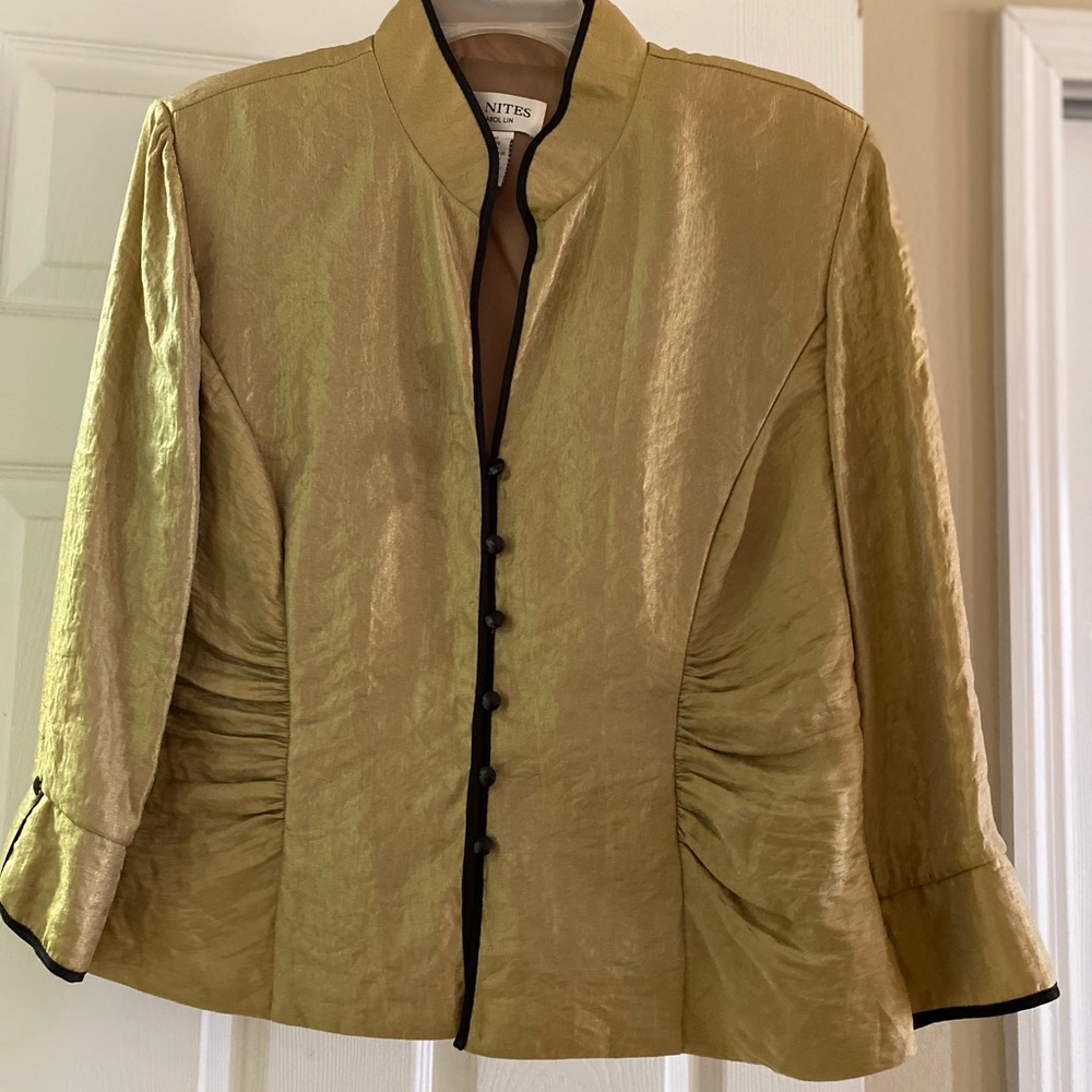 Ladies button down jacket - Picture 2 of 2